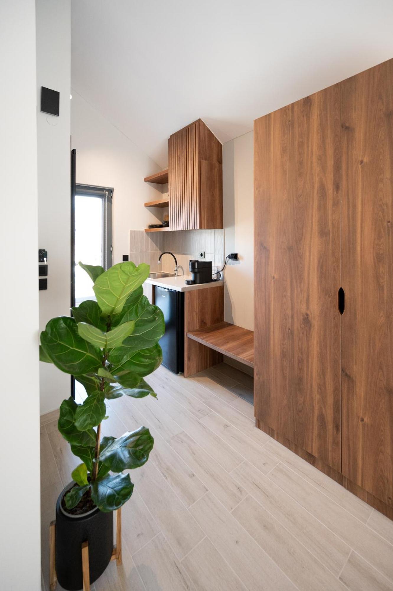 Отель Dwell House 5 Янина Экстерьер фото